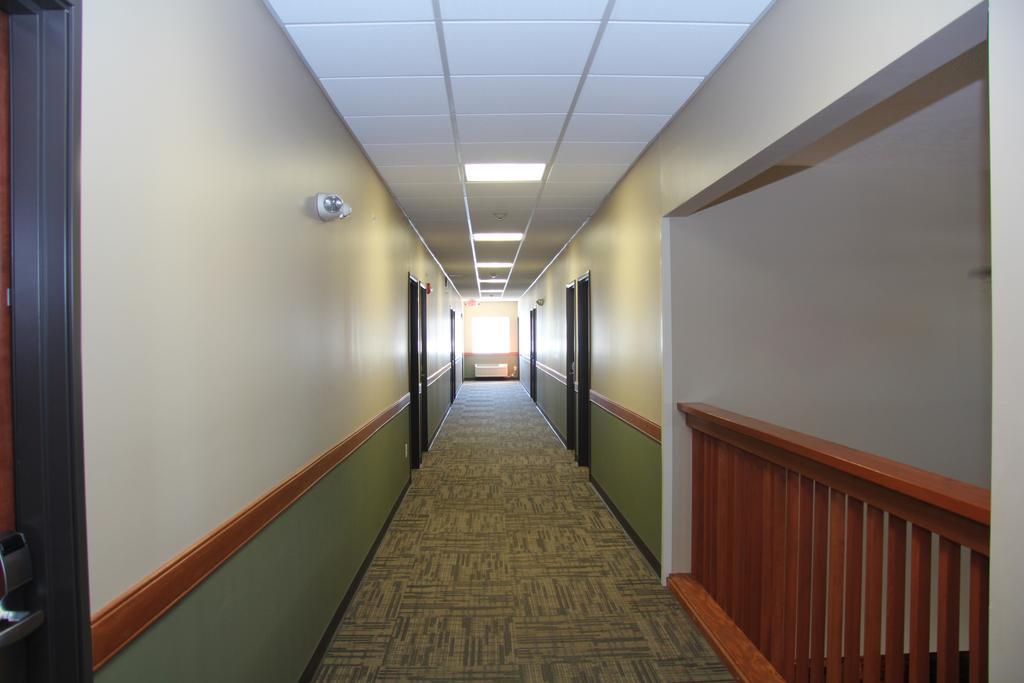 Green Acres Hotel Pittsfield Esterno foto