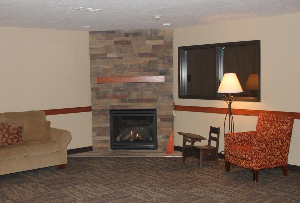 Green Acres Hotel Pittsfield Esterno foto