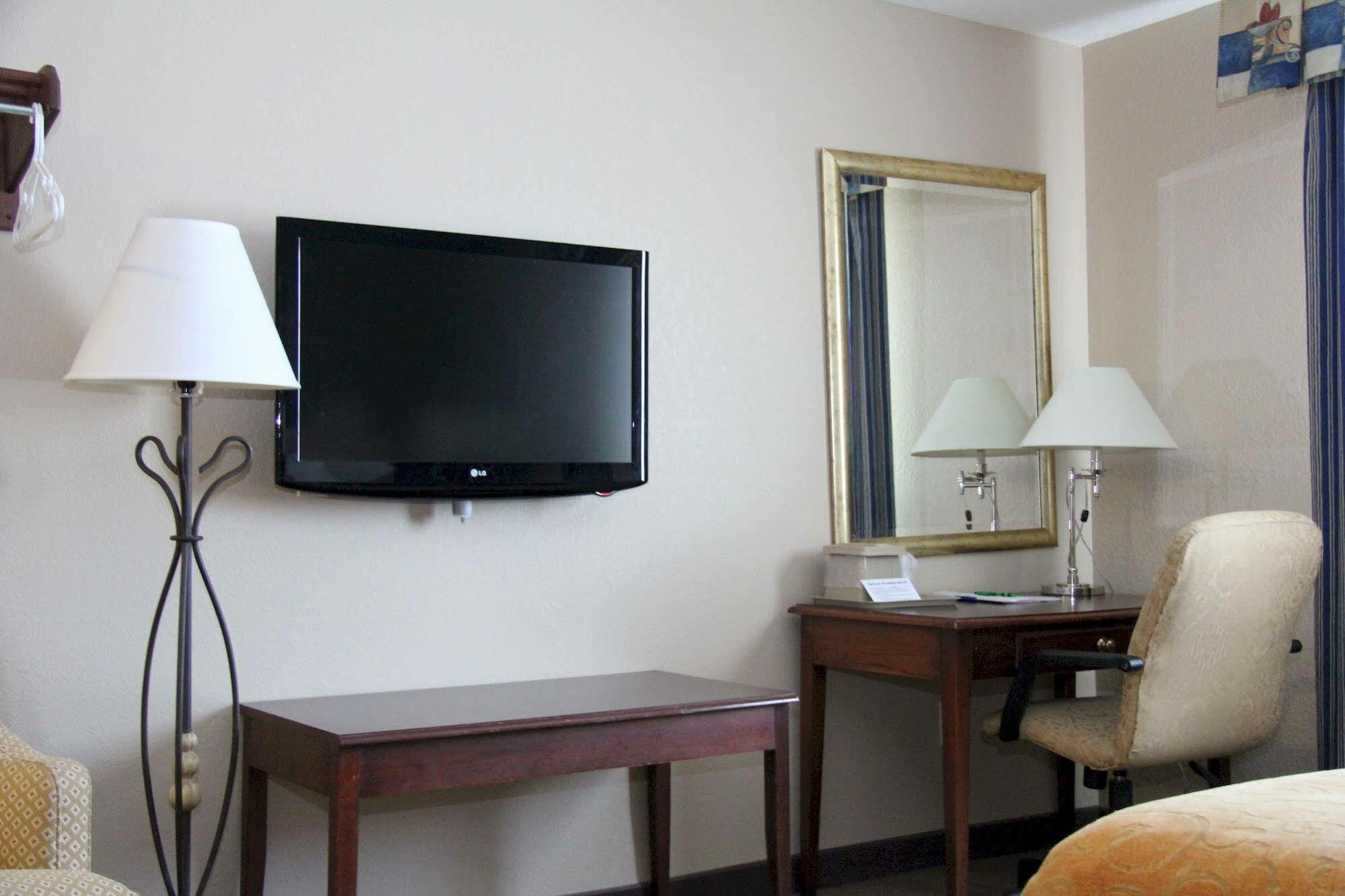 Green Acres Hotel Pittsfield Esterno foto